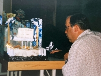 2003 05 31 Geburtstagsfeier Stutz Monika 60 und Gerald 40 Jahre Kerzen ausblasen