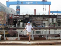 2006 06 19 Besichtigung der Kieler HDW Werft mit berühmten Kran
