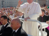 2006 09 06 Rom Petersplatz Generalaudienz mit Papst Benedikt 2