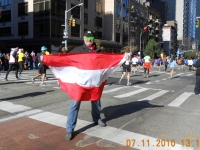 2010 11 07 Fan beim Marathon