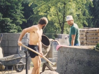 1985-07-24-kellermauern-beim-eigenen-haus-in-wuerzberg
