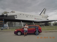 Houston Space Center mit Space Shuttle und Mietauto