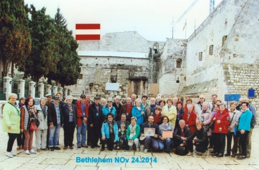 2014 11 24 Bethlehem Geburtskirche Bus orange