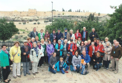 2014 11 23 Jerusalem Garten Gethsemane Bus orange