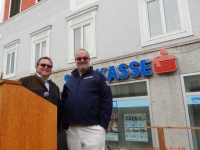 2015-04-18-ehrung-der-gemeinde-fuer-20-jahre-obmann-beim-pferdemarkt-1