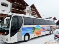 Bus vor dem Krallerhof
