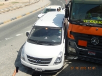 2016 10 27 Abu Dhabi_dieser Unfall verursachte riesen Stau