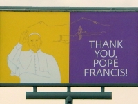 Erinnerung an den heurigen Papstbesuch auf der Strasse