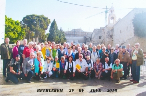 2016 11 20 Bethlehem Geburtskirche Bus gelb