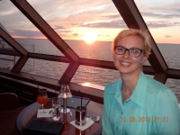 Sonnenuntergang in der Bar Commodore Club am Schiff vorne