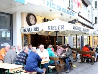 Stärkung in Kieler Brauerei mit Bier