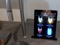 Getränkespender im Hotel mit iPad