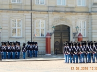 Wachablöse im Schlosshof Amalienborg