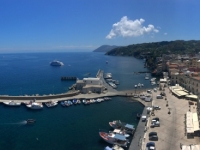 2017 06 12 Insel Lipari Blick von der Burg auf den Hafen