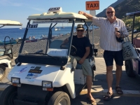 2017 06 12 Insel Stromboli Grosse Taxis stehen zur Verfügung