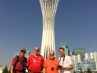 2017 08 26 Astana Bayterek Tower Gruppenfoto