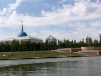 2017 08 28 Astana Bootsfahrt vorbei am Präsidentenpalast