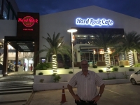 2017 11 07 Vientiane Besuch Hard Rock Cafe