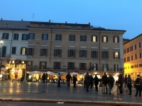 Stärkung auf der Piazza Navona im Restaurant Tre scalini