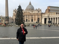 Petersplatz mit Petersdom und Weihnachtsbaum