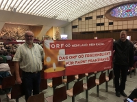 2017 12 13 In der Audienzhalle mit ORF Transparent