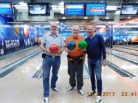 2017 02 16 Bowling gegenüber dem Hotel in Kuwait