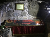 Grab des Hl Barnabas im Keller der Kapelle