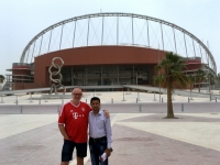 2018 04 09 Doha Aspire Zone Khalifa International Stadium Eingang mit Fahrer Mizan