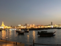 Blick auf das nächtliche Doha