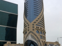 Mondrian Doha Building Hotel mit Falkenschnabel