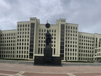 2018 06 25 Minsk Unabhängigkeitsplatz mit Lenin Denkmal