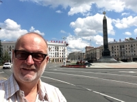 2018 06 26 Siegesplatz mit Obelisk
