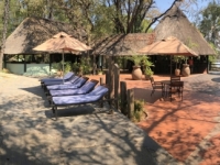 2018 10 30 Sambia Maramba Lodge relaxen am Pool