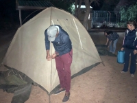 2018 10 22 Zelt am Hotelparkplatz Kang Ultra Stopp für unsere Camper