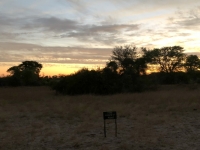 Auch im Camp sind noch die Reste vom Sonnenuntergang erkennbar