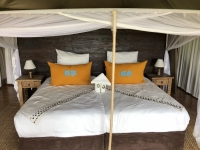 2018 10 25 Okawango Delta tolle Ausstattung des Luxus Zeltes