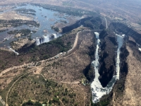 2018 10 30 Victoria Falls mit Livingstone Brücke