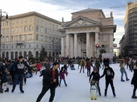 Eislaufplatz am Piazza della Borsa