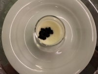 Appetizer Kartoffelemulsion mit Kaviar