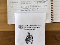Eintragung ins Gästebuch der Kirche