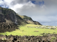2019 03 16 Tristan da Cunha Blick auf den Vulkankrater
