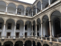 2019 05 29 Palermo Königlicher Palast Innenhof