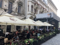 2019 07 23 Bukarest Traditionsbierrestaurant Caru cu bere Gastgarten