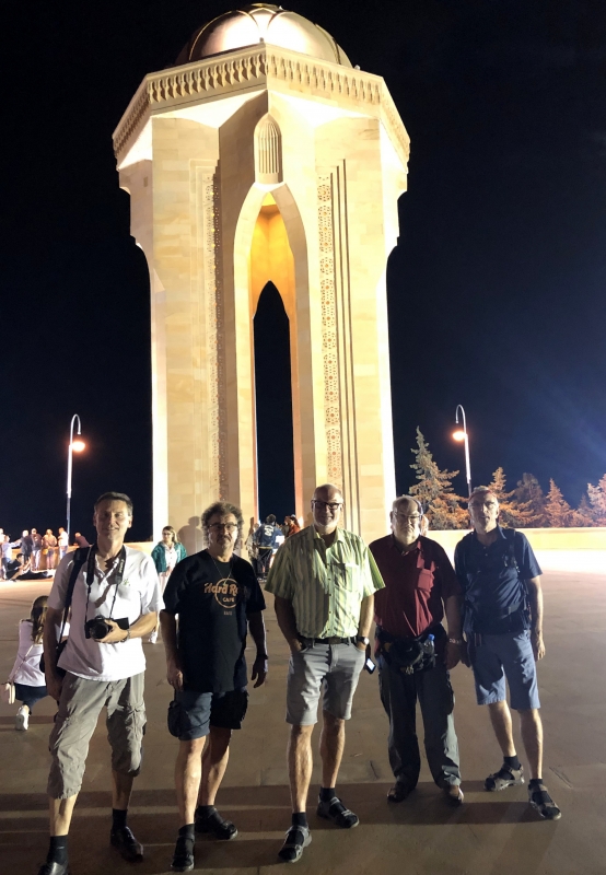 2019 09 09 Baku Nachttour Ewige Flamme Denkmal