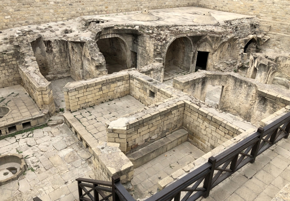 2019 09 09 Baku Ausgrabungen im Palast Schirwanschahs