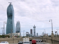 2019 09 11 Baku Viele Baustellen