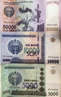 Usbekische Währung SOM grosse Scheine Vorderseite