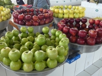 2019 10 01 Buchara Markthalle frisches Obst