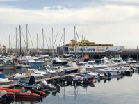 Hafen der Hauptstadt San Sebastian