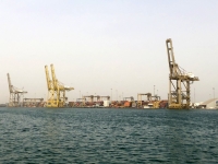 Einfahrt in den Hafen von Dakar
